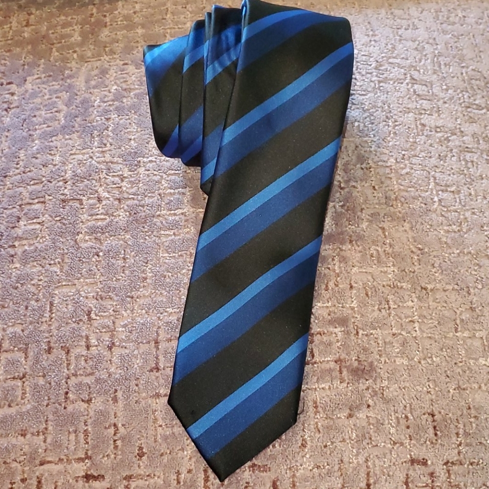 Albany blue and black tie